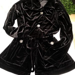 TravelSmith Black Stretch Velvet Anorak